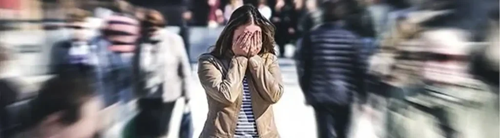 Las crisis de pánico, se pueden definir como episodios repentinos de ansiedad o miedo extremo